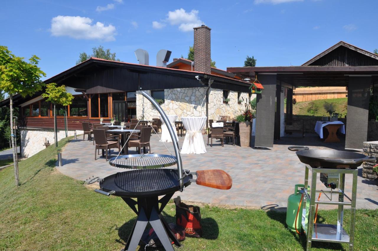 Guesthouse Dolinsek Sevnica Esterno foto